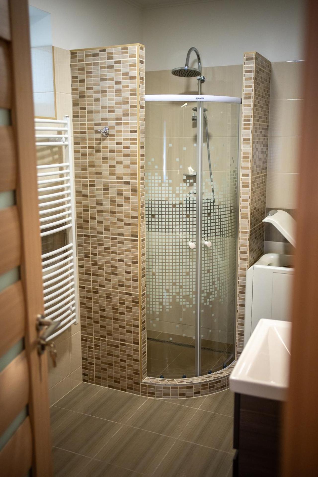Holiday Apartmanhaz ギュラ エクステリア 写真