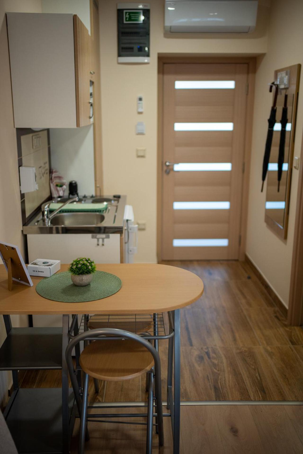 Holiday Apartmanhaz ギュラ エクステリア 写真